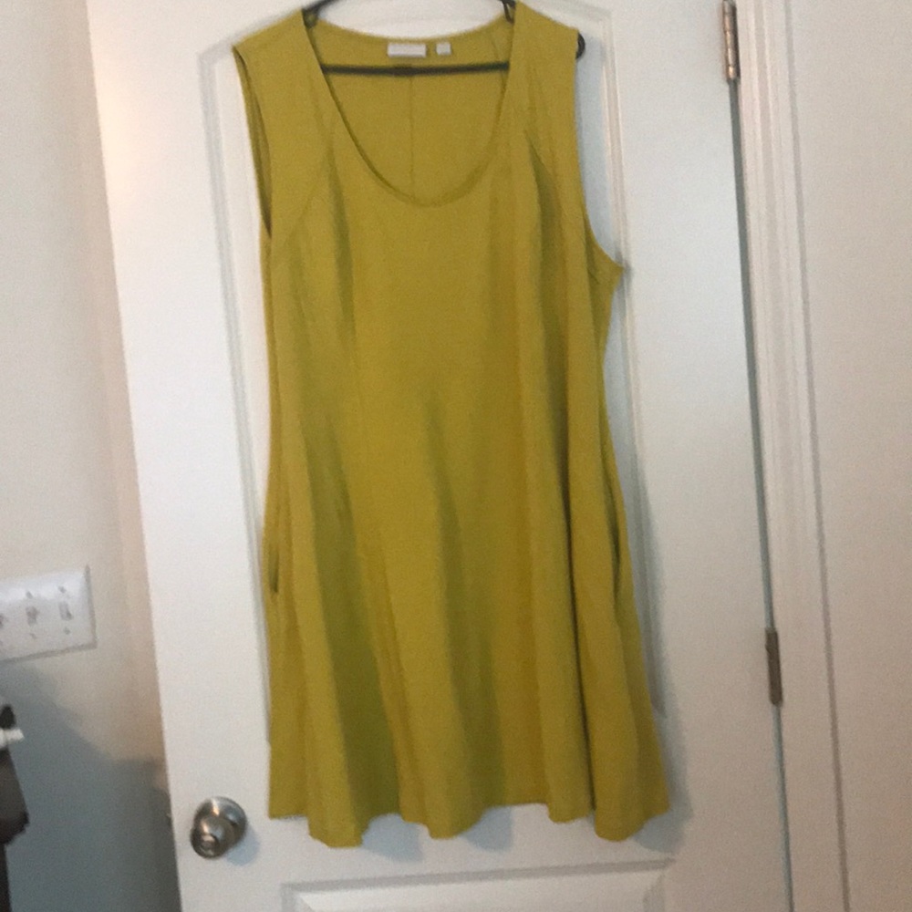 Sleeveless  green sundress (XXL)